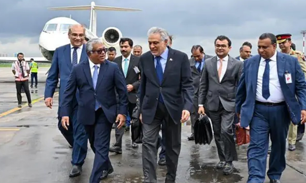 বাংলাদেশের সঙ্গে সম্পর্ক জোরদারে ঢাকায় পাকিস্তানের পররাষ্ট্রমন্ত্রী