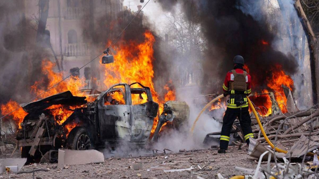 ক্ষেপণাস্ত্র ছুড়ল রাশিয়া, হতাহতের সংখ্যা অন্তত ৩২